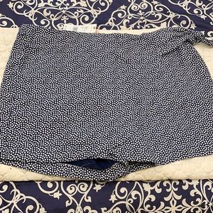 NWT Vineyard Vines Scallop Dot Tie skort- size L